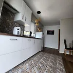 Rosegarden View בית נופש *