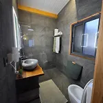 Rosegarden View בית נופש ולאס