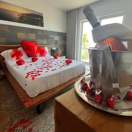 Rosegarden View * Velas