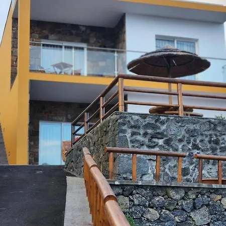 Rosegarden View * Velas