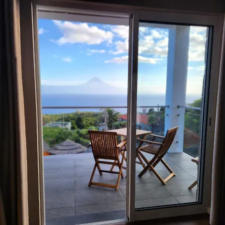 Сasa de vacaciones Rosegarden View *
