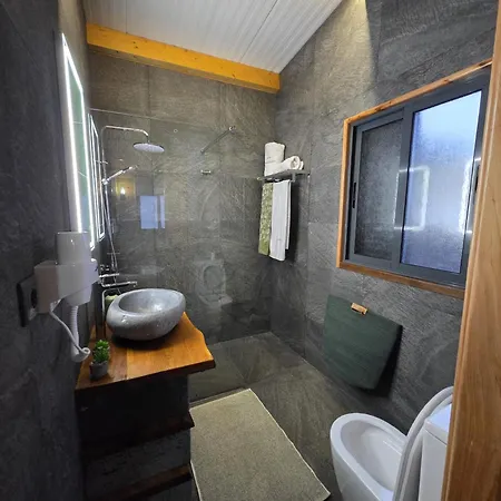 Rosegarden View Ferienhaus Velas