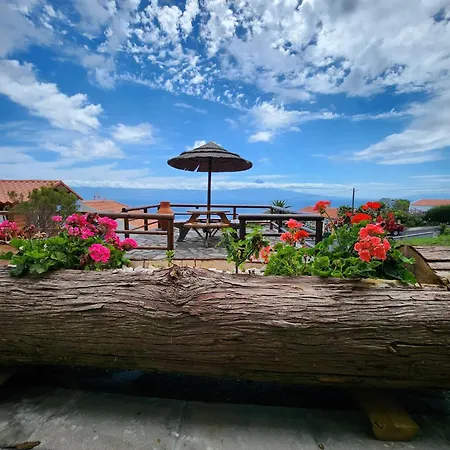 Rosegarden View Vakantiehuis *